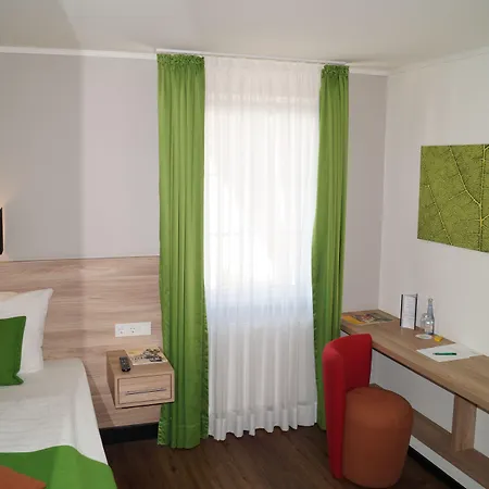 Hotel Crass Nieder-Olm (Rhineland-Palatinate)