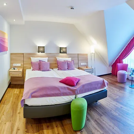 Hotel Crass 3*