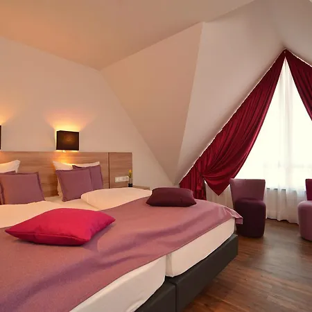 Hotel Crass 3*